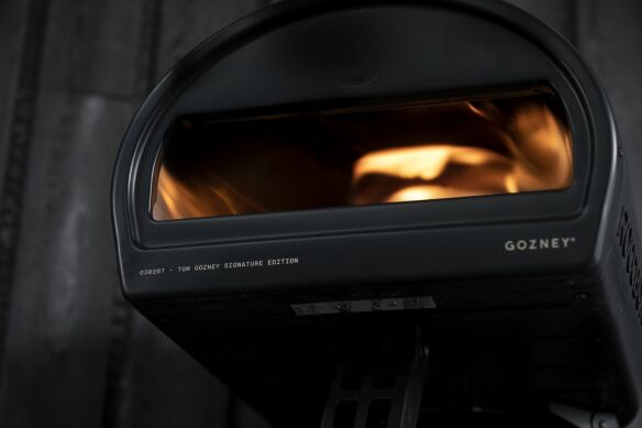 Gozney Pizzaofen Roccbox SET black inkl. Pizzaheber & Pizzawender + Abdeckhaube